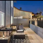 Leyla Pool Spa Min To Downtown Freeways Beaches