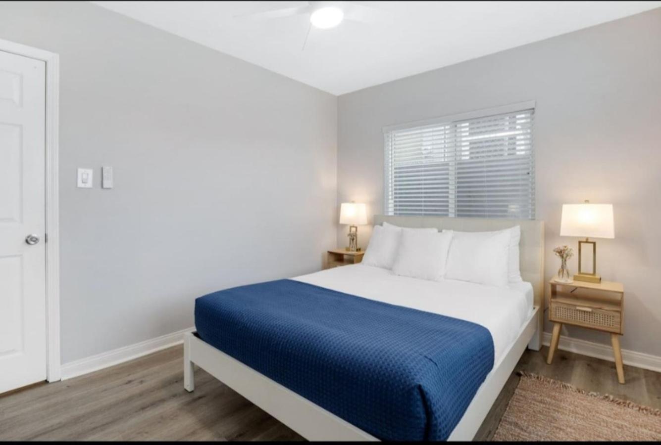 Apartment Leyla Pool Min To Downtown Freeways Beaches *